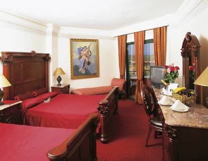 DELPHIN PALACE_room