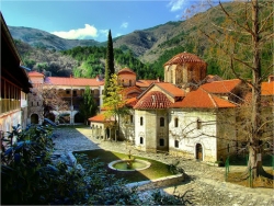 Еднодневна екскурзия до Бачковски манастир - Кръстова гора